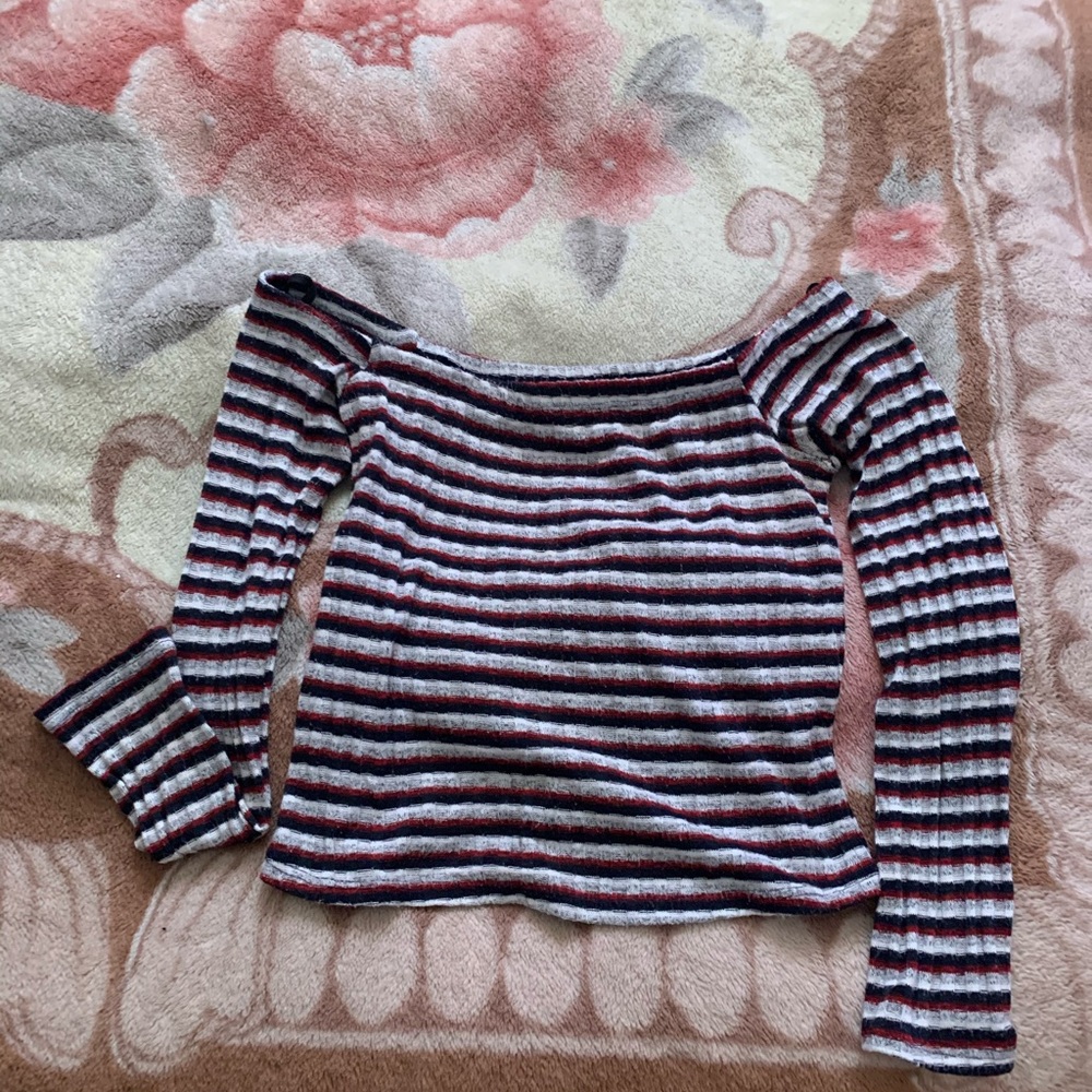 Red, black,white crop top